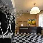 Kleopatra Hotel Messíni