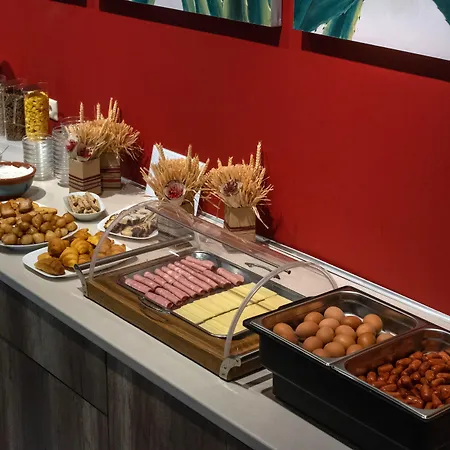 Kleopatra 3* Messíni