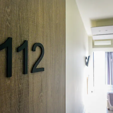 Kleopatra 호텔 Messíni