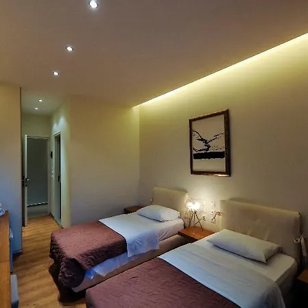 ホテル Kleopatra 3*