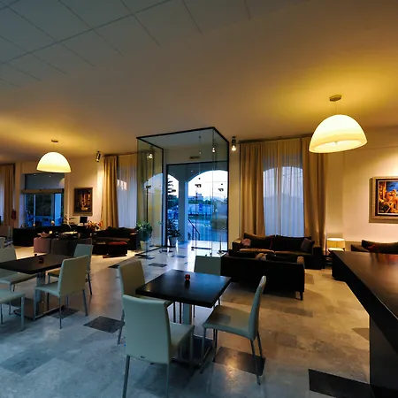 Kleopatra Hotel 3*