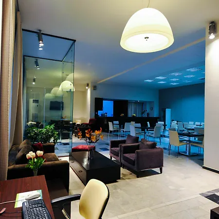 Kleopatra 호텔 Messíni