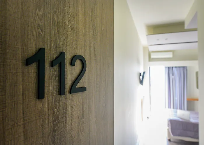 Kleopatra Hotel Messíni