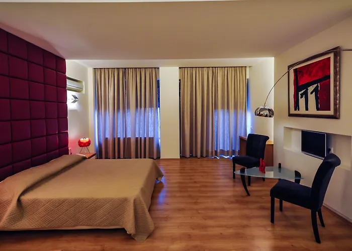 克利奥佩特拉酒店 Messíni