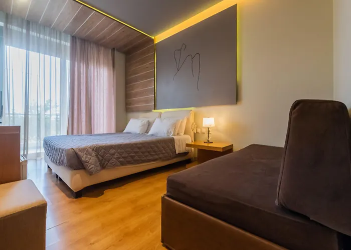 克利奥佩特拉酒店 Messíni