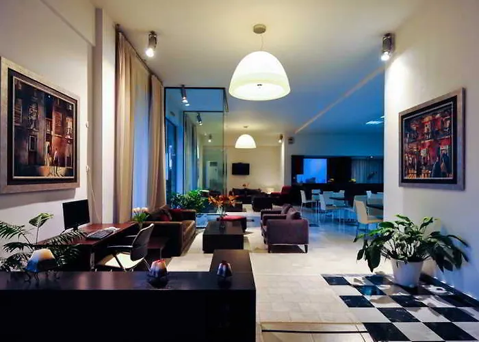 Kleopatra Hotel Messíni